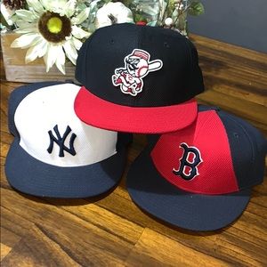 3 MLB DRI FIT FITTED HATS